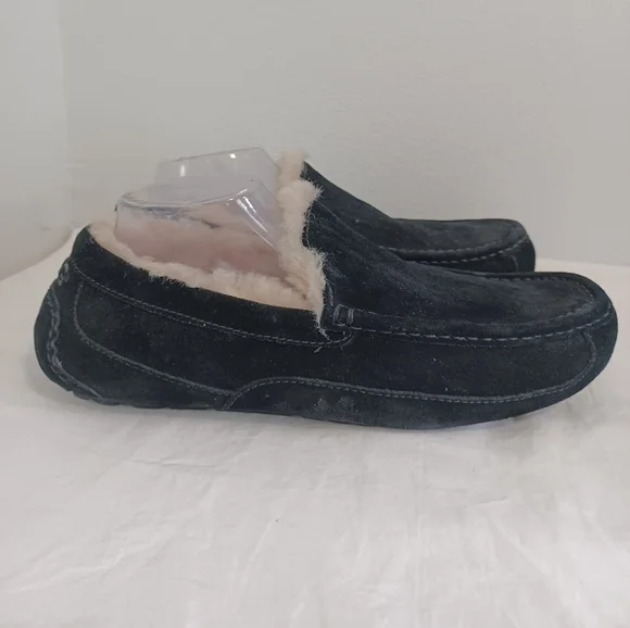 Ugg Slippers Loafers Moc Black Suede Leather Men's Size 11 - Picture 6 of 12